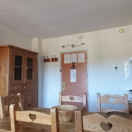 Apartment T2 Lumineux 6 Pl Ou T2 Duplex 4 Pl , Piscine, Sauna, La Pradella